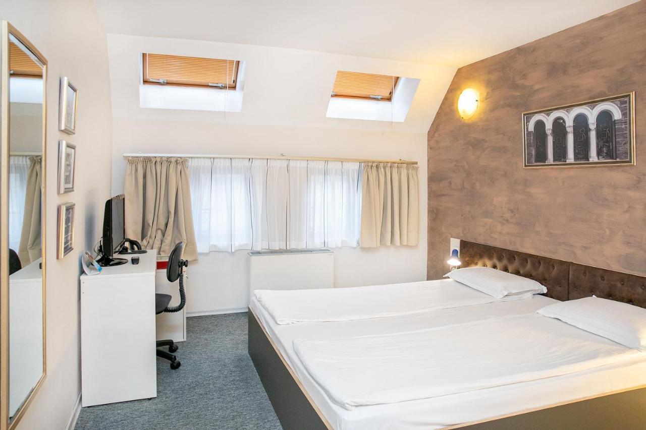 Hotel Niky Sofia Exterior photo